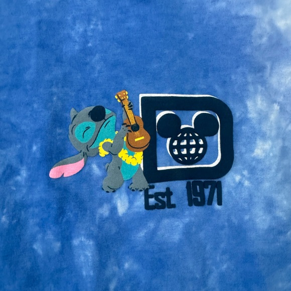 NWT Disney Stitch Ocean Waves Spirit Jersey Med - Picture 7 of 9